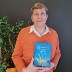 Maija apraksts
